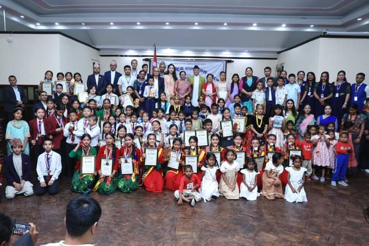 राष्ट्र व्यापी नृत्य प्रतियोगितामा आस्था विद्या मन्दिरका छात्रा प्रथम हुन सफल